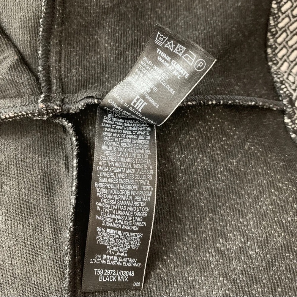 Marks & Spencer Jacket Women's Black & White Short Open Boxy  Stretch M&S UK 18 - Picture 7 of 7
